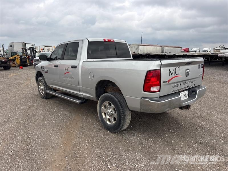 RAM 2500 SLT 4x4 Crew Cab Pickup 其他