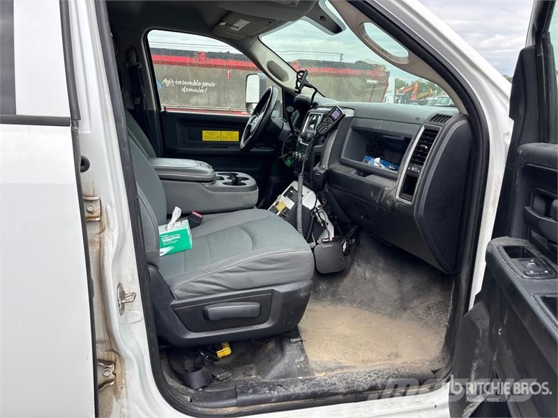 RAM 5500 Ldv/dropside