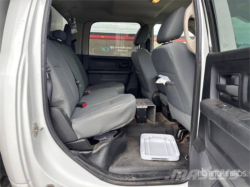 RAM 5500 Ldv/dropside