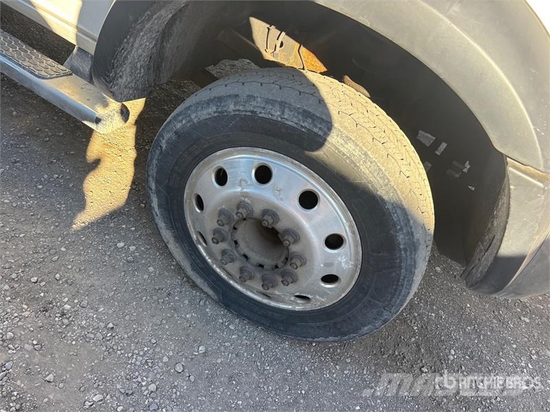 RAM 5500 4x4 Crew Cab Snow Plow Truck Komunalna vozila za opštu namenu