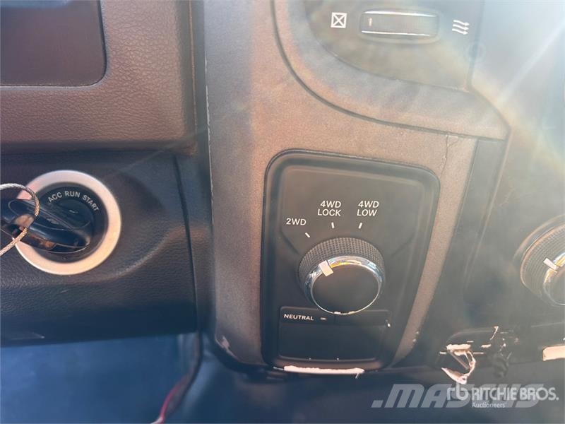 RAM 5500 4x4 Crew Cab Snow Plow Truck Komunalna vozila za opštu namenu