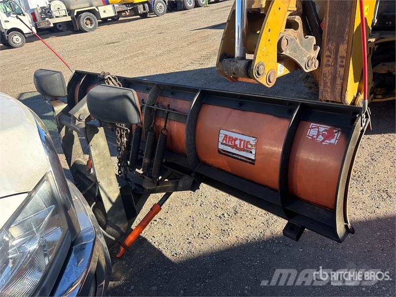 RAM 5500 4x4 Crew Cab Snow Plow Truck Komunalna vozila za opštu namenu