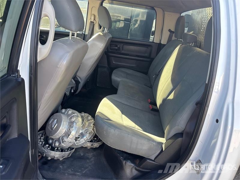 RAM 5500 4x4 Crew Cab Snow Plow Truck Komunalna vozila za opštu namenu