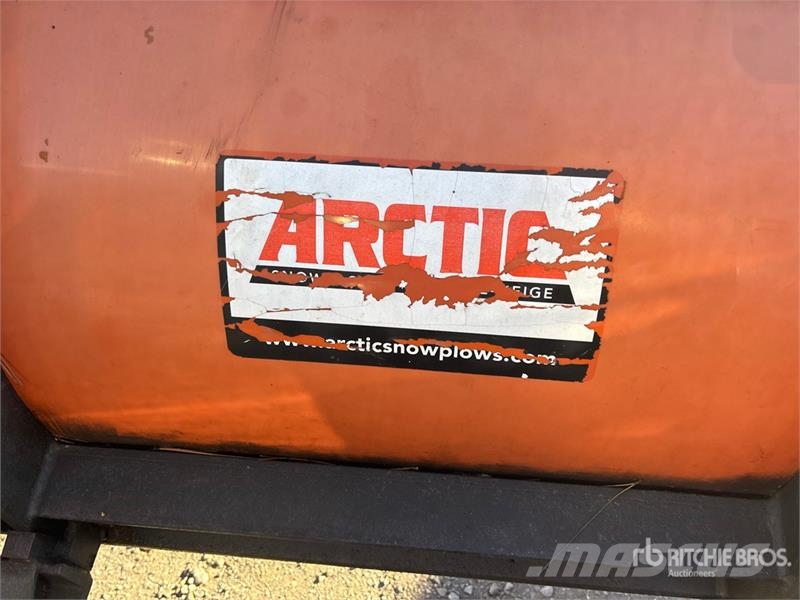 RAM 5500 4x4 Crew Cab Snow Plow Truck Komunalna vozila za opštu namenu