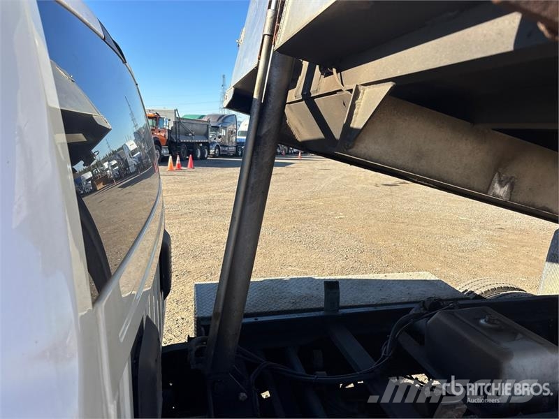 RAM 5500 4x4 Crew Cab Snow Plow Truck Komunalna vozila za opštu namenu