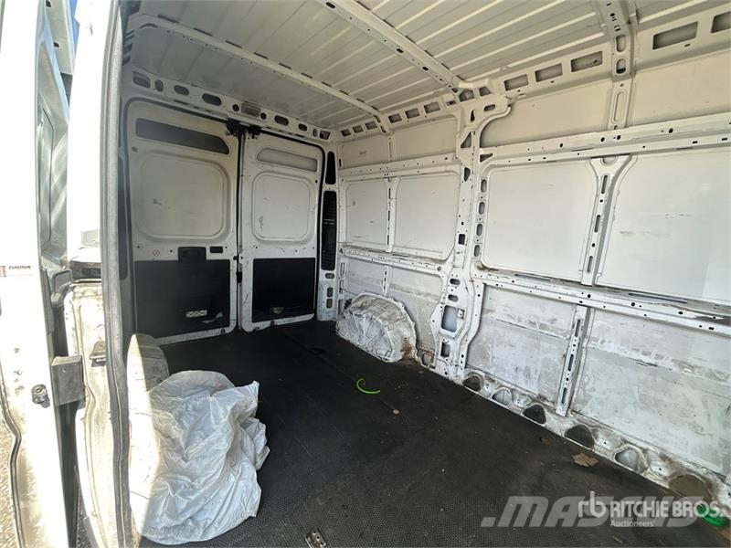 RAM ProMaster 2500 Cargo Van Lieferwagen
