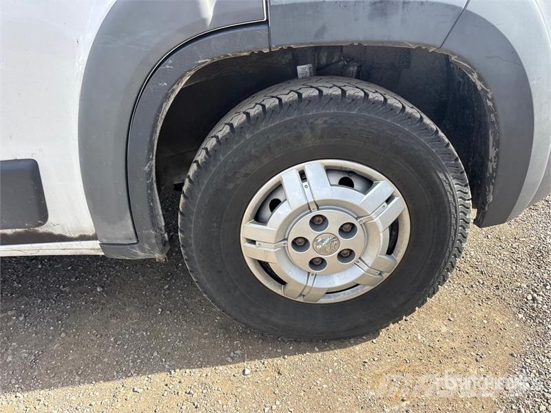 RAM Promaster 2500 Cargo Van Изотермический фургон