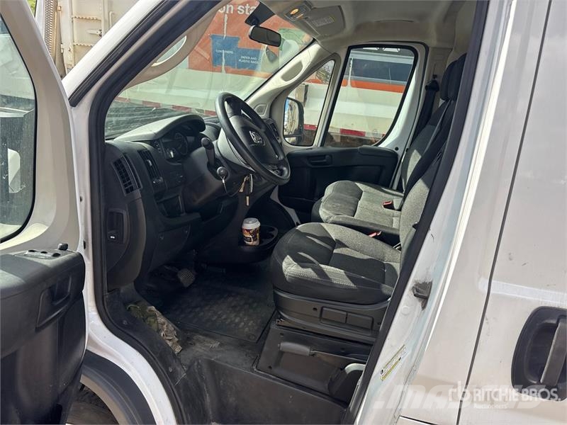 RAM Promaster 2500 Cargo Van Изотермический фургон