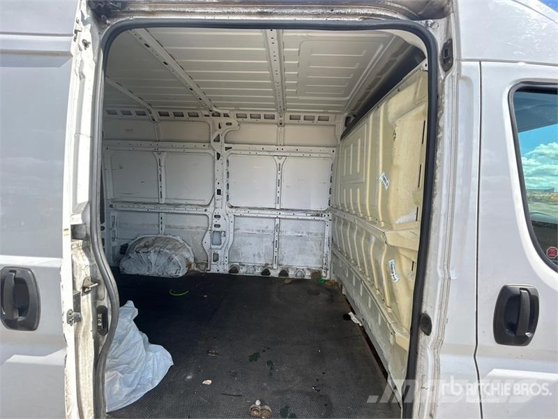 RAM ProMaster 2500 Cargo Van Lieferwagen