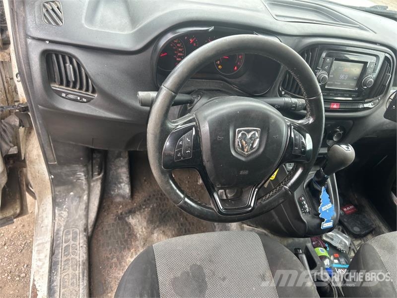 RAM ProMaster City Cargo Van Transporterek