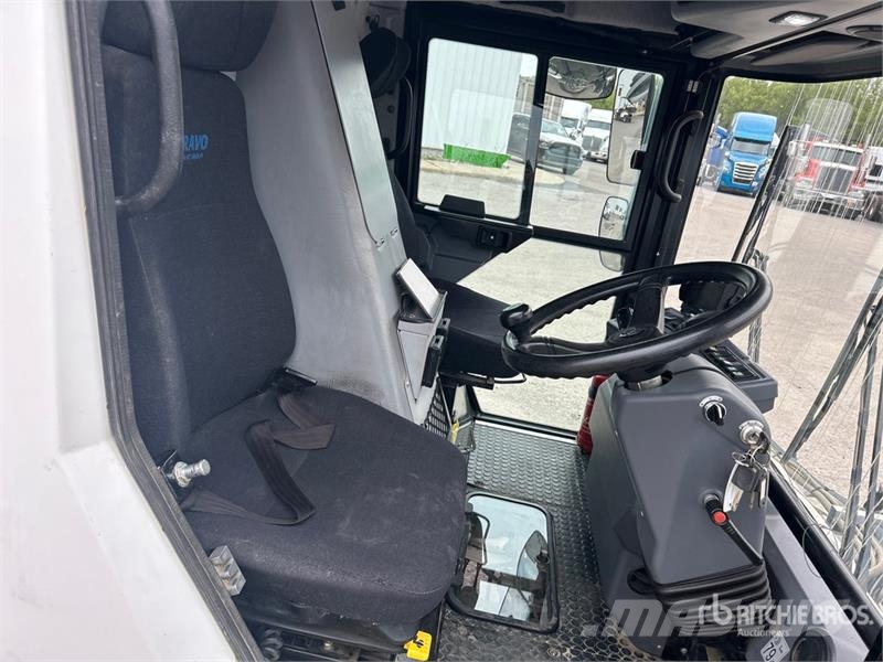 Ravo 5SER Sweeper Truck Utcaseprő teherautók