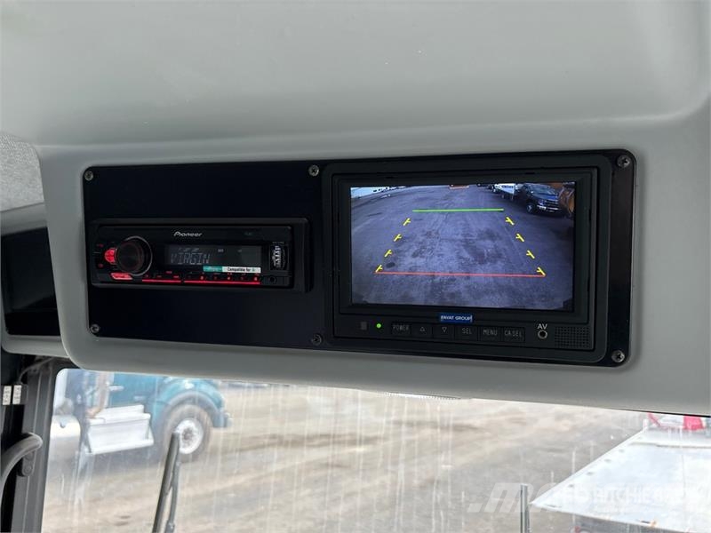 Ravo on Ravo 5SER Sweeper Truck Utcaseprő teherautók