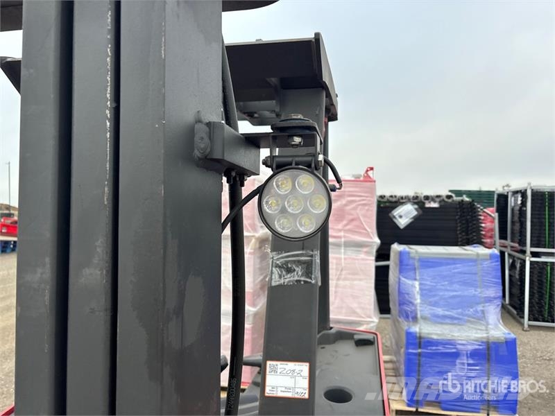 Raymond 415-C35TT 3500 lb Electric Forklift Elektriskie autoiekrāvēji