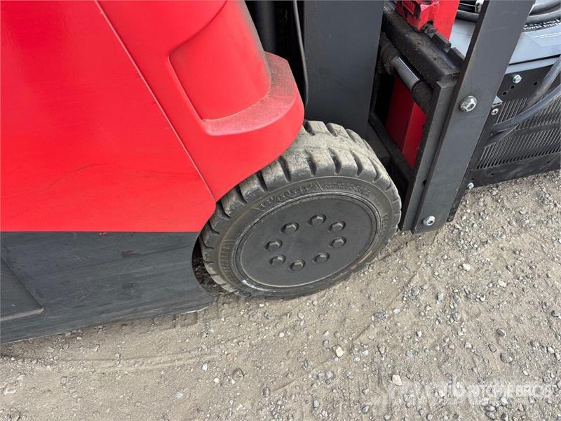 Raymond 415-C35TT 3500 lb Electric Forklift Elektriskie autoiekrāvēji