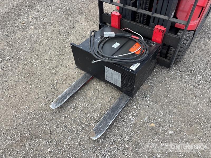 Raymond 415-C35TT 3500 lb Electric Forklift Elektriskie autoiekrāvēji