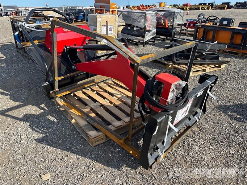 Raytree RABC44 44 in Articulating Skid Steer Brush 牽引式モア/芝刈り機