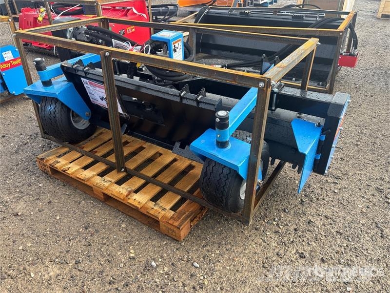  Raytree RMSC78 78 in Skid Steer Power Rake (Unused Ancinhos e espalhadores de feno