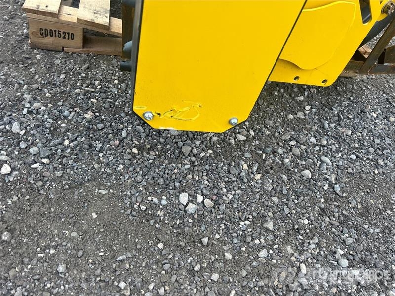 Raytree RMSC78S 78 in Soil Conditioner Skid Steer Pöyhimet ja haravat