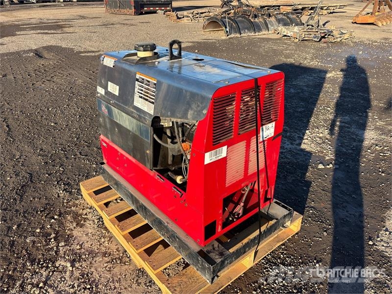 Red-D-Arc GX300 Engine Driven Welder (Inoperable) Urządzenia spawalnicze