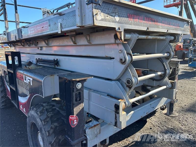 Redlift RL35 4x4 Diesel Scissor Lift Schaarhoogwerkers
