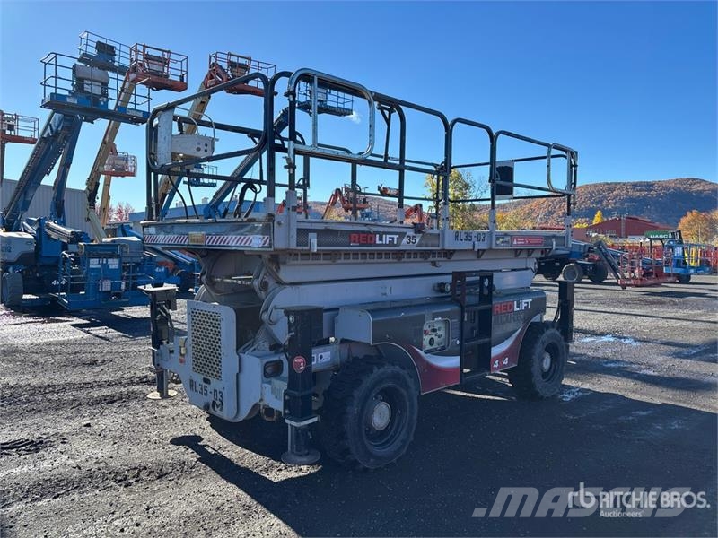 Redlift RL35 4x4 Diesel Scissor Lift رافعات مقصية الشكل
