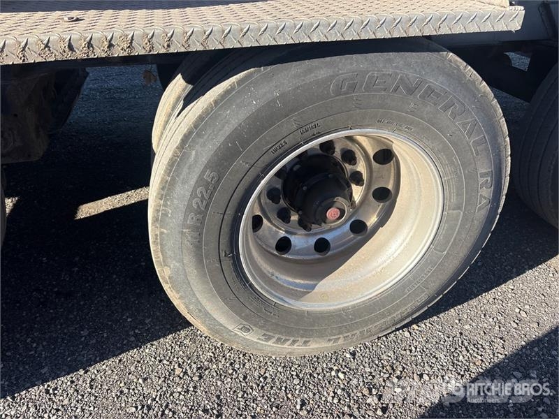 Reitnouer 28 ft Quad/A B-Train Lead Flatbed Trailer Прицепы-платформы/боковая разгрузка