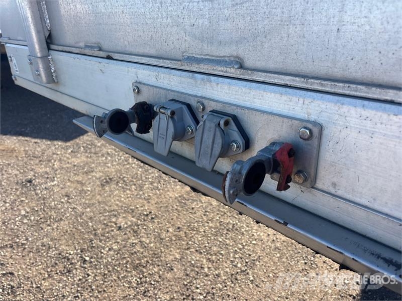 Reitnouer 28 ft Quad/A B-Train Lead Flatbed Trailer Прицепы-платформы/боковая разгрузка