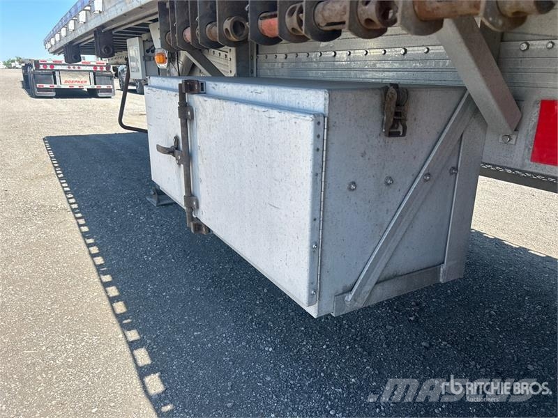 Reitnouer 28 ft Super B-Train Lead Flatbed Trailer مقطوروات مسطحة/مفصلية الجوانب