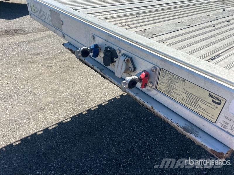 Reitnouer 28 ft Super B-Train Lead Flatbed Trailer مقطوروات مسطحة/مفصلية الجوانب