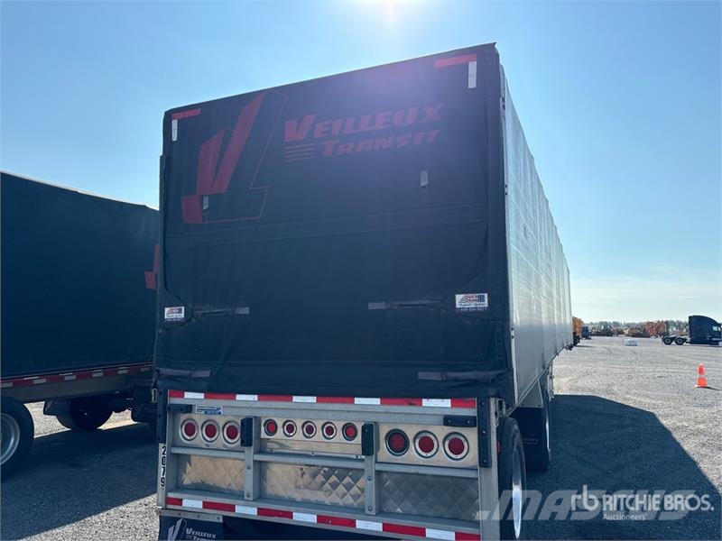 Reitnouer 48 ft T/A Curtain Side Trailer Curtainsideranhänger