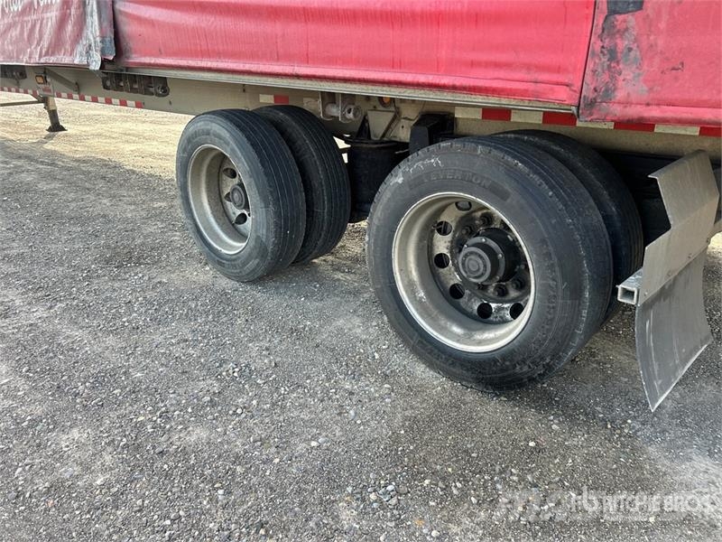 Reitnouer 53 ft T/A Curtain Side Trailer Curtainsideranhänger