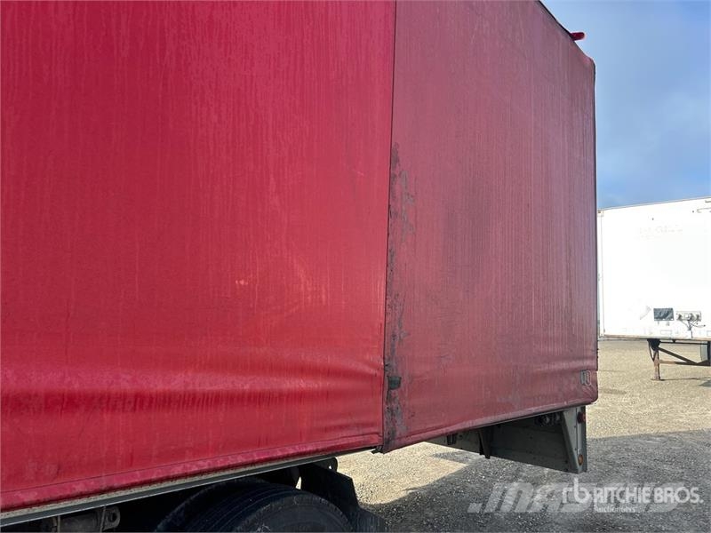 Reitnouer 53 ft T/A Curtain Side Trailer Curtainsideranhänger