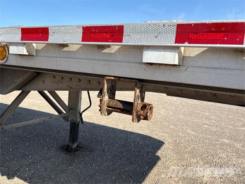 Reitnouer 53 ft T/A Flatbed Trailer Planhengere