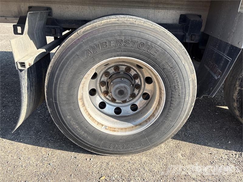 Reitnouer 53 ft T/A Flatbed Trailer Planhengere