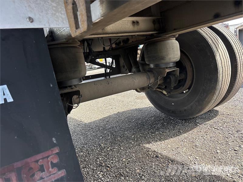 Reitnouer 53 ft T/A Spread Axle Curtain Side Trailer Schuifzeilopbouw