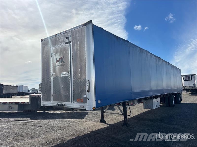 Reitnouer 53 ft T/A Spread Axle Curtain Side Trailer Schuifzeilopbouw