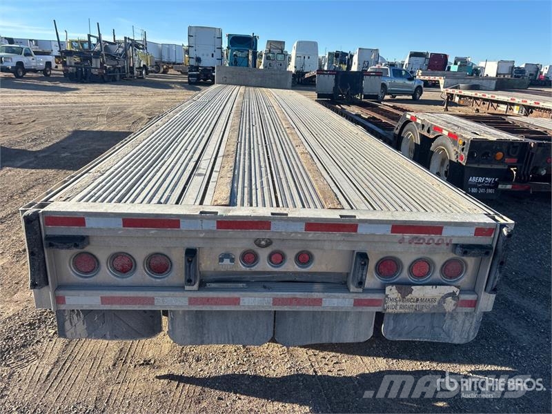 Reitnouer 53 ft Tri/A Step Deck Trailer 平板拖车