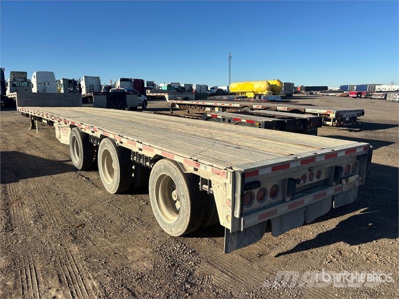 Reitnouer 53 ft Tri/A Step Deck Trailer 平板拖车