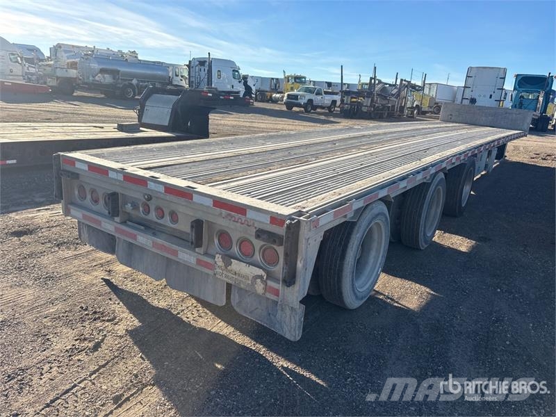 Reitnouer 53 ft Tri/A Step Deck Trailer 平板拖车