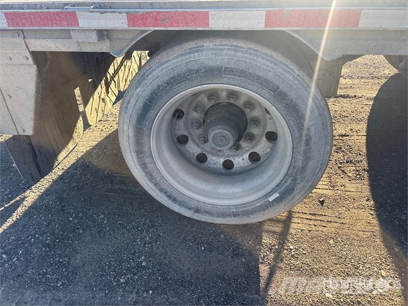Reitnouer 53 ft Tri/A Step Deck Trailer 平板拖车