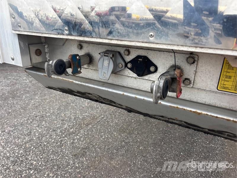 Reitnouer CK90 53 ft T/A Spread Axle Curtain Side Trailer Tovarne prikolice sa ciradom