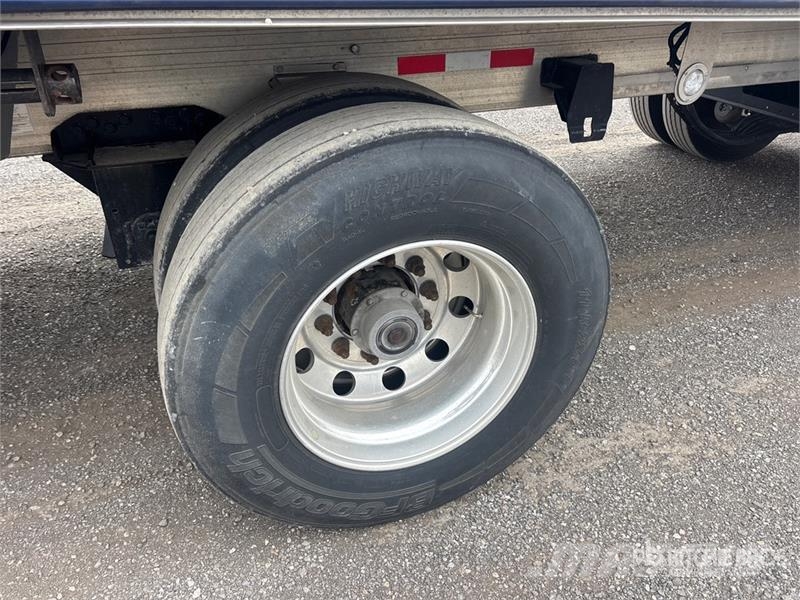 Reitnouer CK90 53 ft T/A Spread Axle Curtain Side Trailer Rimorchi centinati