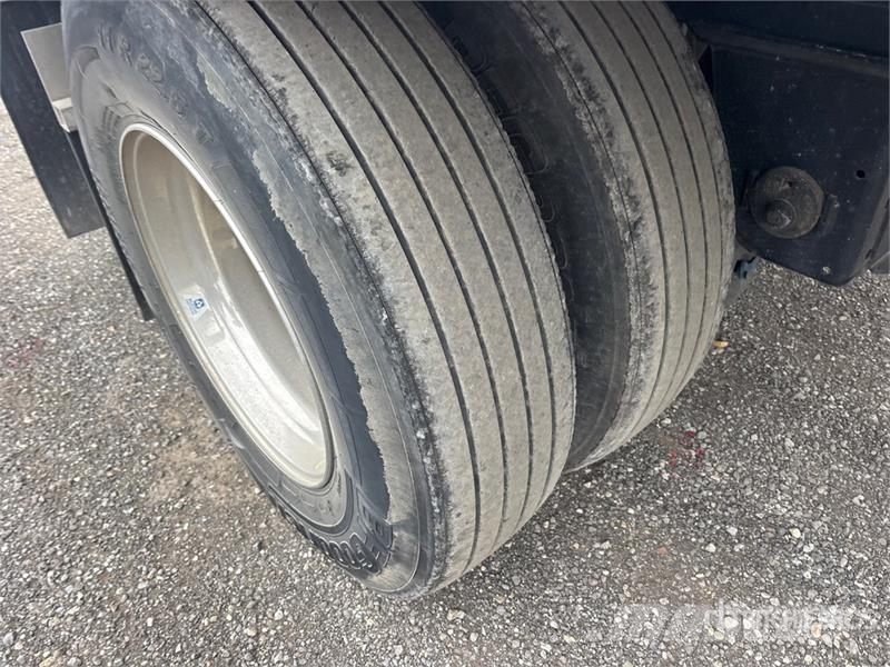 Reitnouer CK90 53 ft T/A Spread Axle Curtain Side Trailer Tovarne prikolice sa ciradom