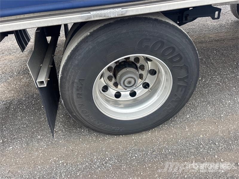 Reitnouer CK90 53 ft T/A Spread Axle Curtain Side Trailer Rimorchi centinati
