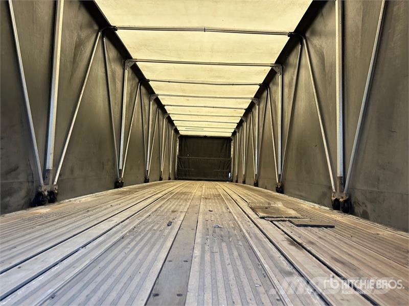Reitnouer Max Miser Curtainsider trailers
