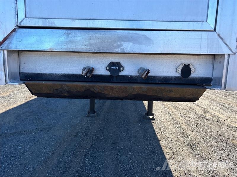Reitnouer Max Miser Curtainsider trailers