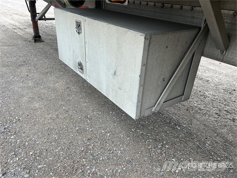 Reitnouer MaxMiser 48 ft T/A Spread Axle Curtain Side Traile Curtainsideranhänger