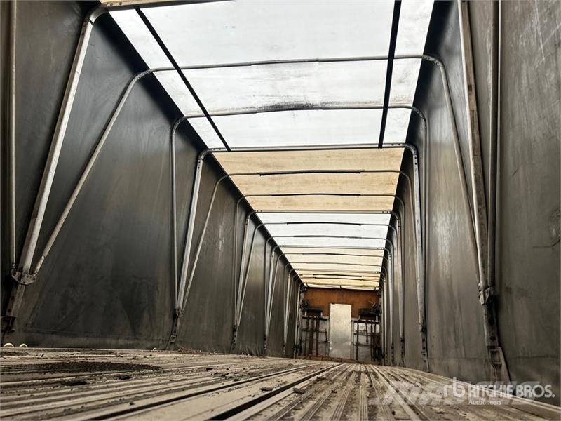 Reitnouer MaxMiser 48 ft T/A Spread Axle Curtain Side Traile Curtainsideranhänger
