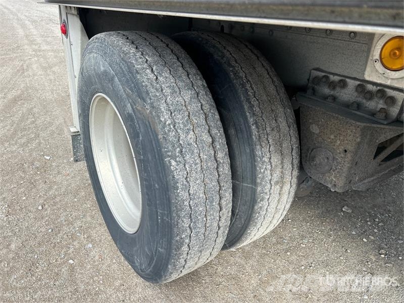 Reitnouer MaxMiser 48 ft T/A Spread Axle Curtain Side Traile Curtainsideranhänger