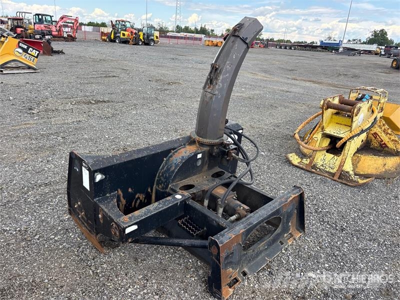 Renegade 6 ft 2 in 1 Way Hydraulic Snow Blower - F Snøfresere